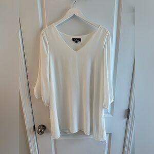 Lulu’s white dress, large